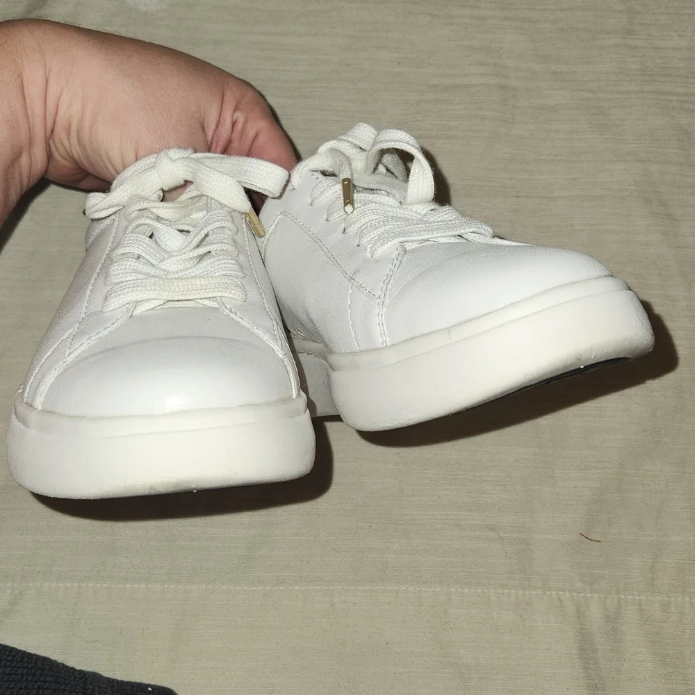 Kate Spade lift sneakers size 7 - Picture 6 of 14